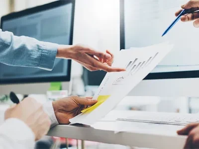 स्वच्छता कार्यकर्ता का पद: फर्श पर झाड़ू लगाना कोई आसान काम नहीं है