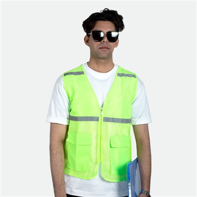 क्या लॉजिस्टिक्स कंपनी के कर्मचारियों को रिफ्लेक्टिव जैकेट पहनने की ज़रूरत है?