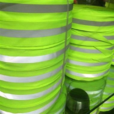 क्या आप रिफ्लेक्टिव फैब्रिक के बारे में जानते हैं?